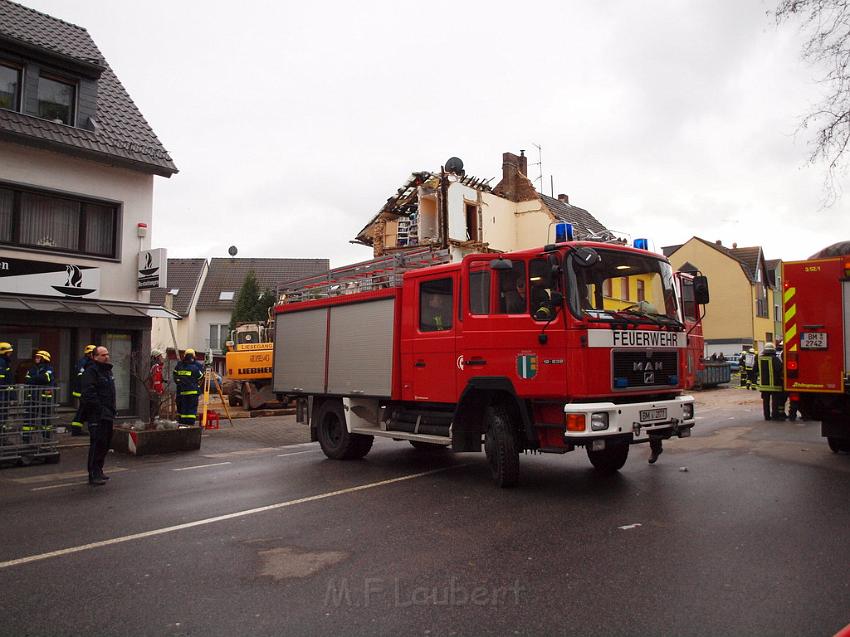 Hausexplosion Bruehl bei Koeln Pingsdorferstr P524.JPG